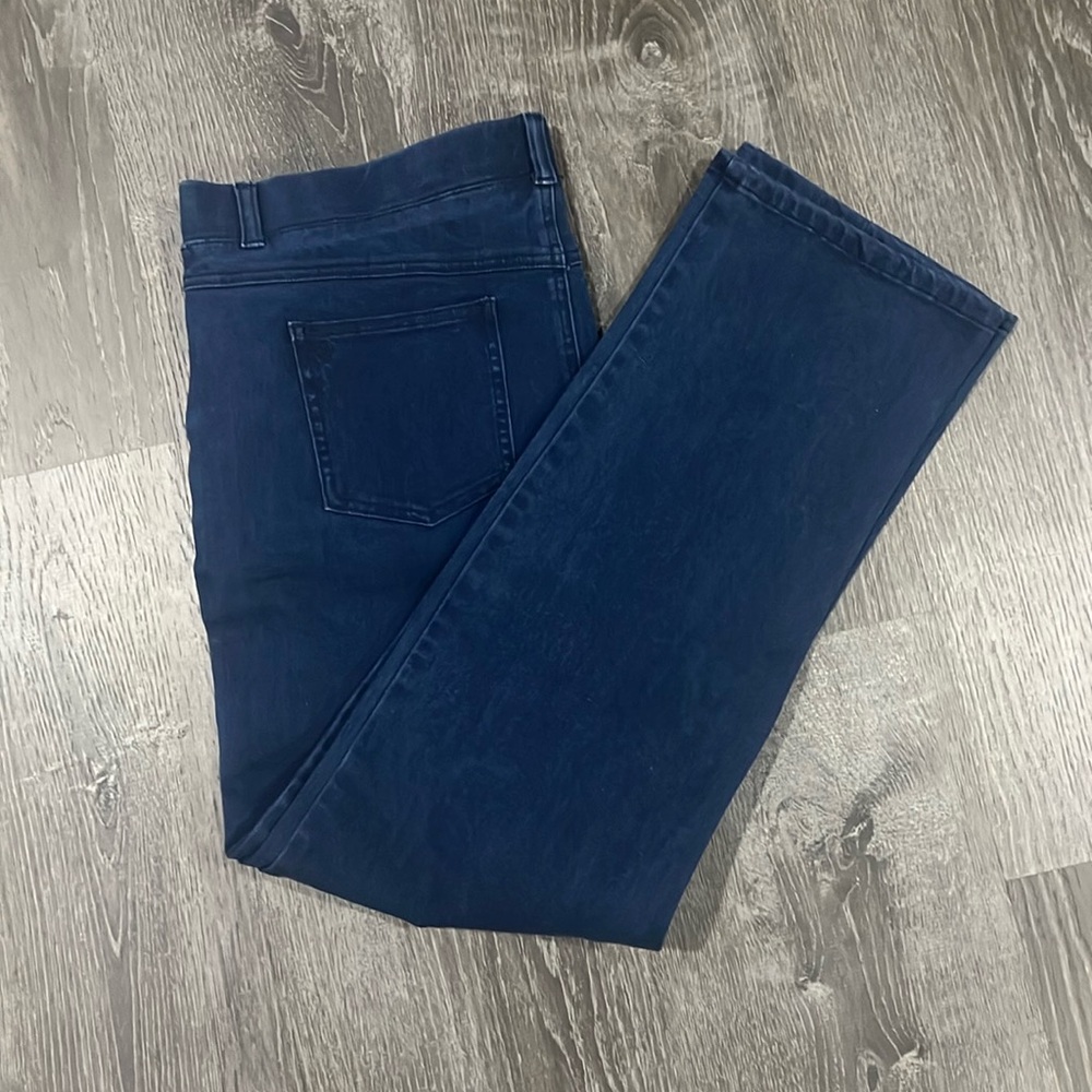 Betabrand straight /bootcut leg XL s-petite pull on jeans, 28”inseam, like new